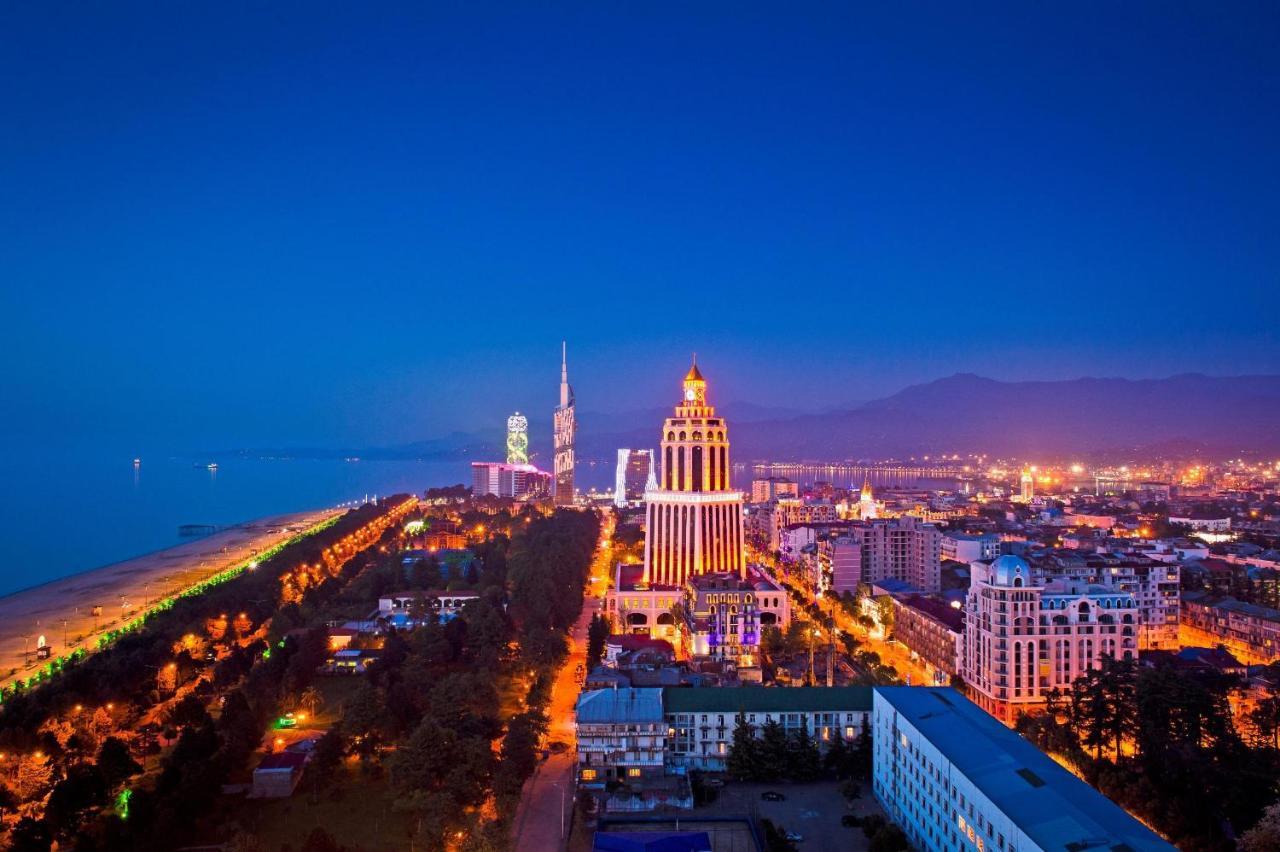 Orbi City In Batumi Bagian luar foto